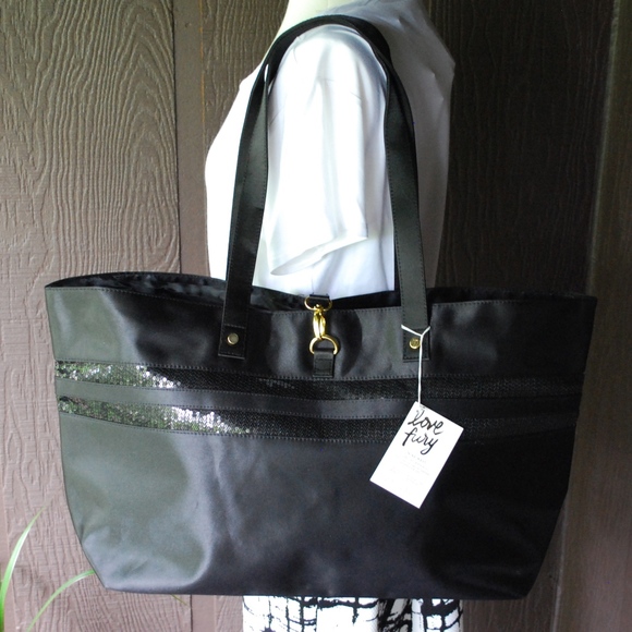 Nine West Handbags - New Nine West Large Tote Bag